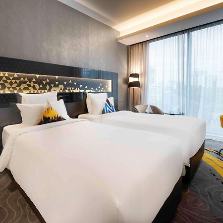 Novotel Singapore On Stevens Екстер'єр фото