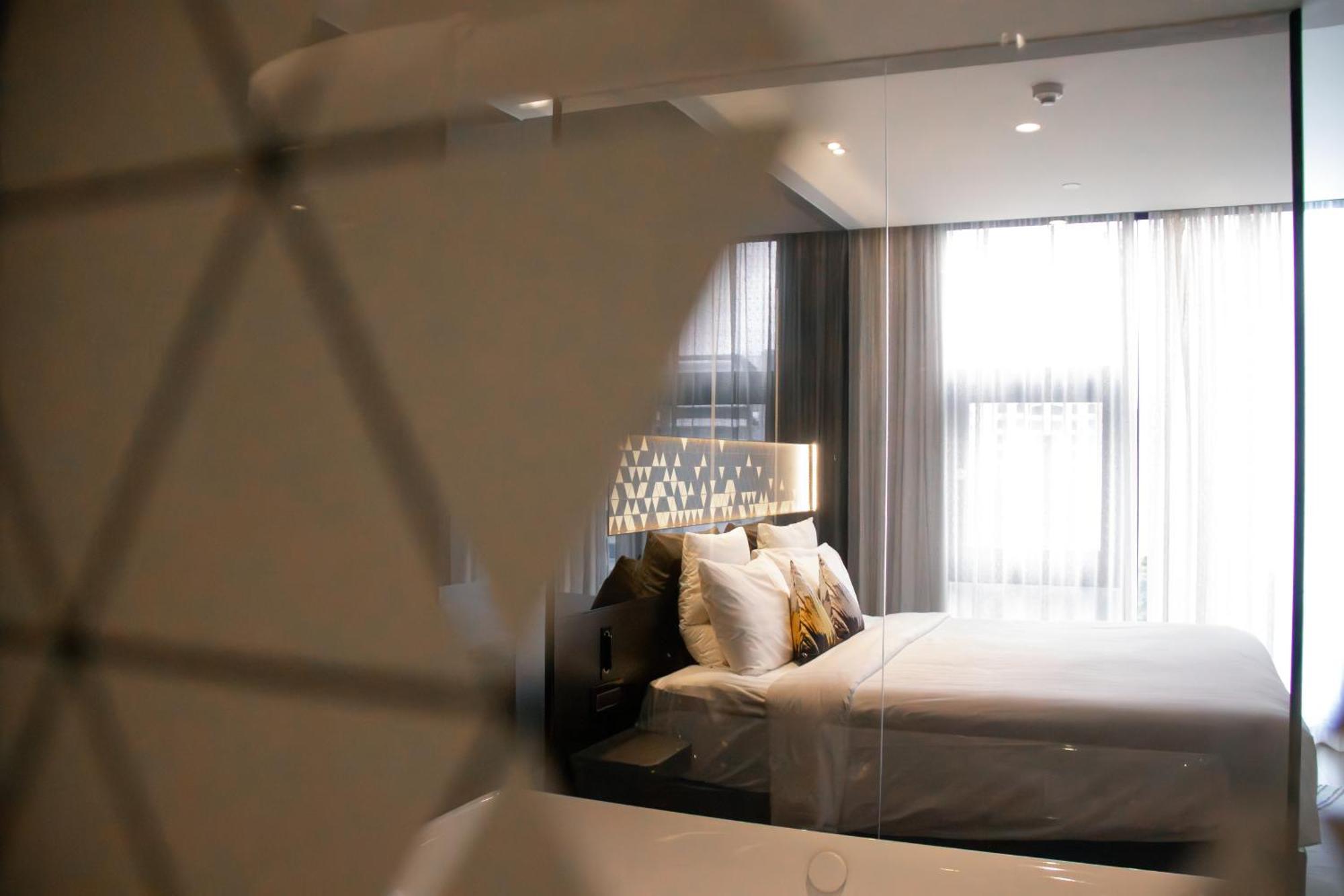 Novotel Singapore On Stevens Екстер'єр фото